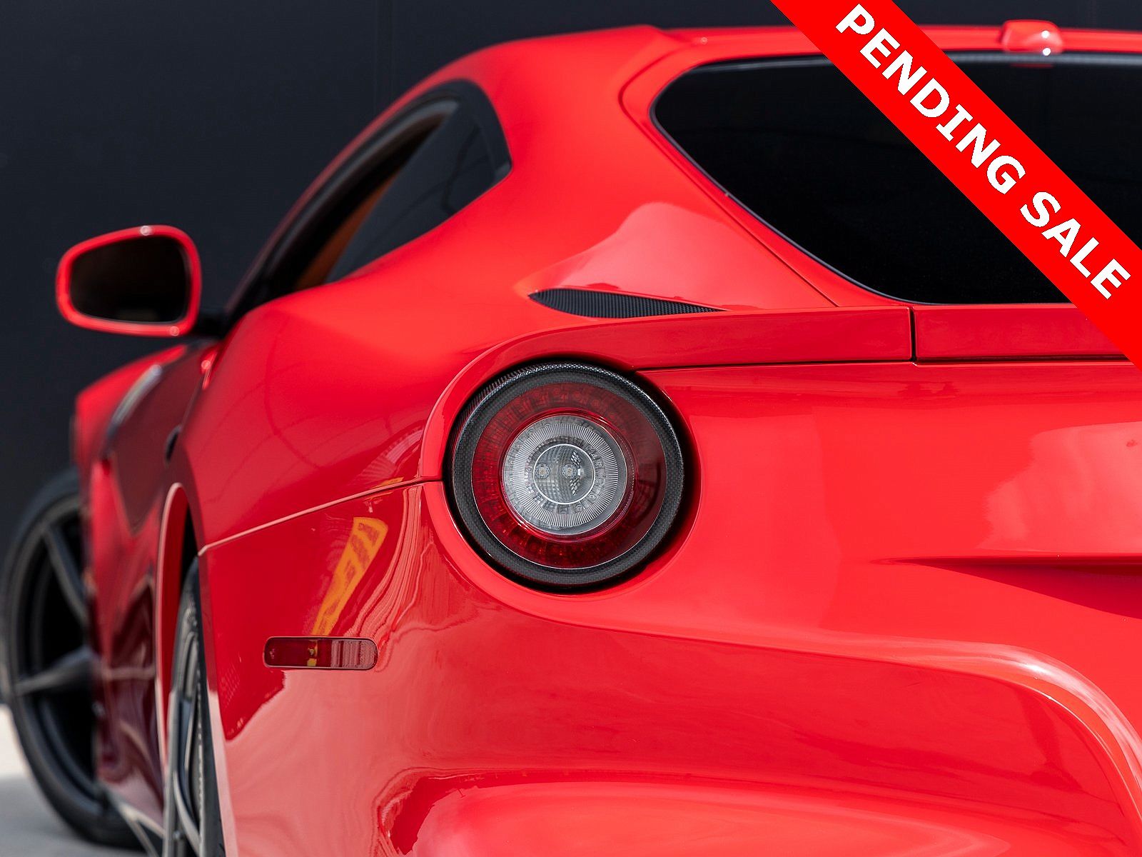 2014 Ferrari F12 Berlinetta image 11