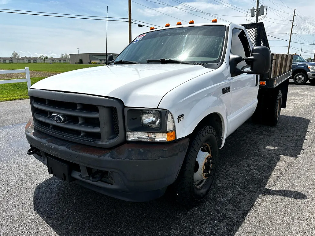 2003 Ford F-350 XL image 2