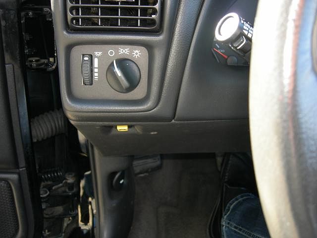 2002 Chevrolet Camaro Z28 image 9