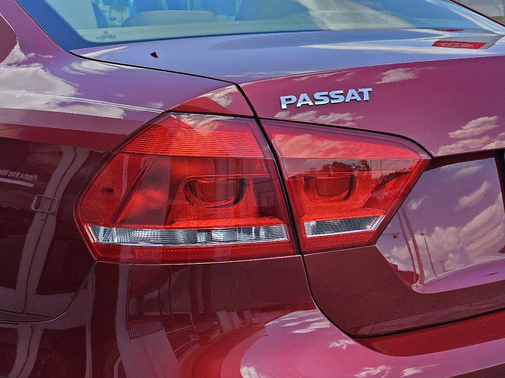 2015 Volkswagen Passat SEL image 5