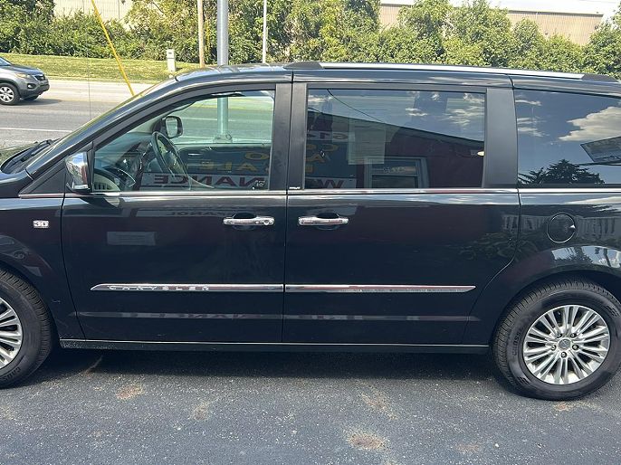 2014 Chrysler Town & Country