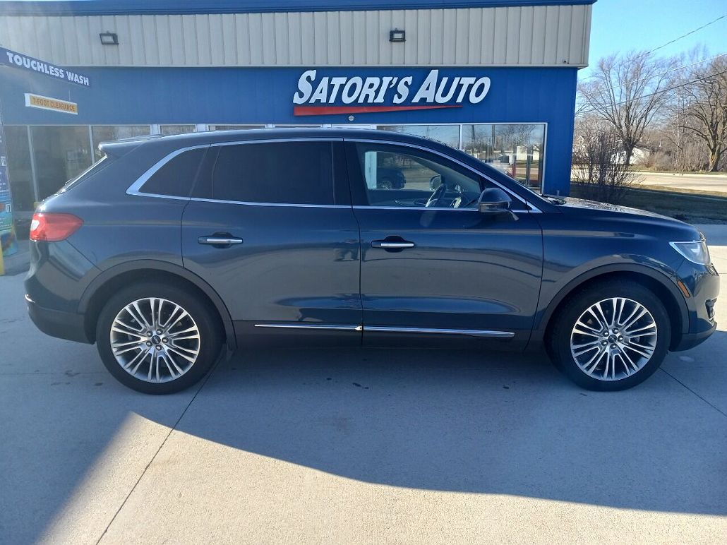 2016 Lincoln MKX Reserve image 3