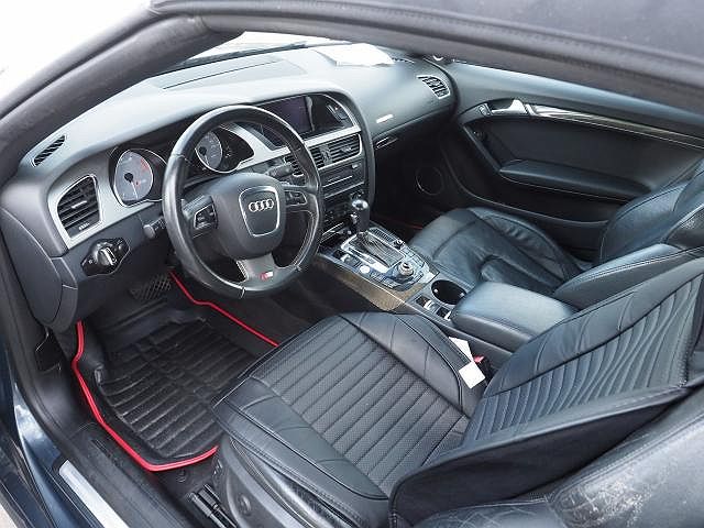 2010 Audi S5 Prestige image 3