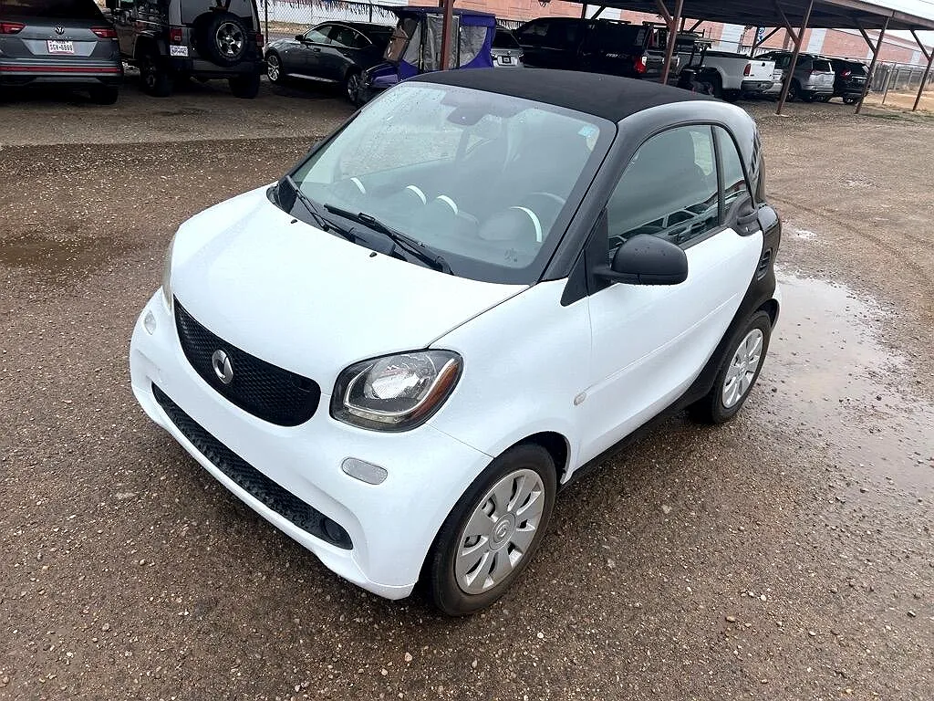 2017 Smart Fortwo Passion image 3