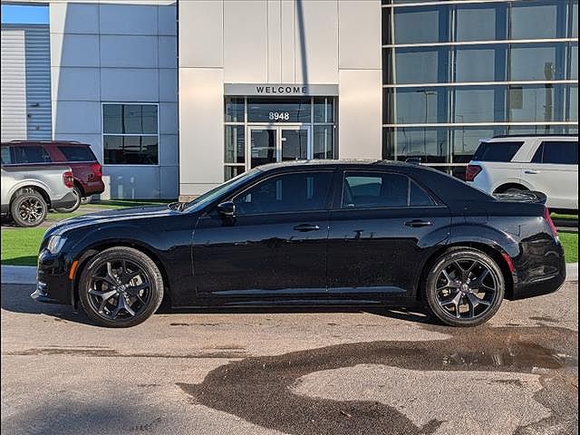 2023 Chrysler 300