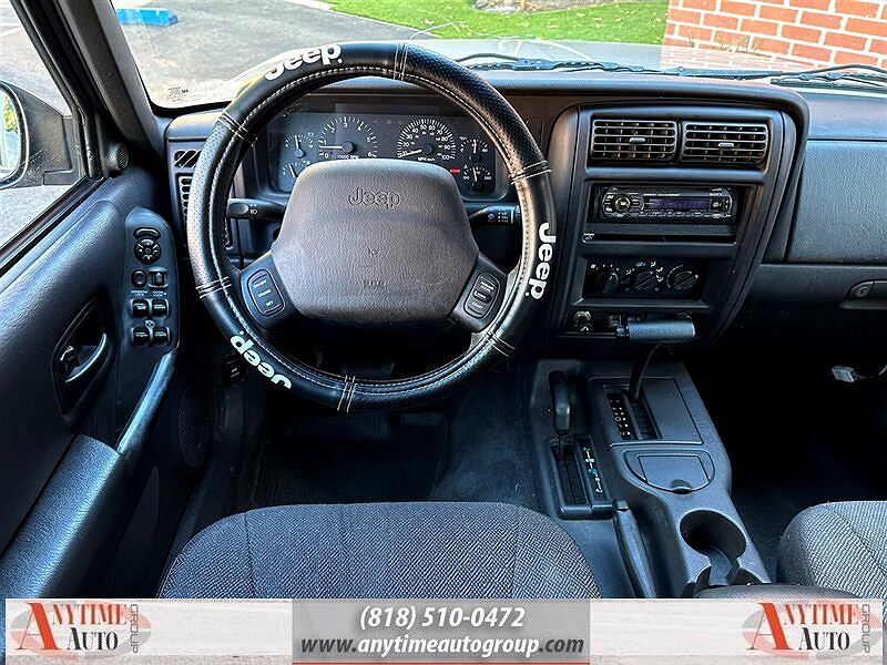 2000 Jeep Cherokee Classic image 11