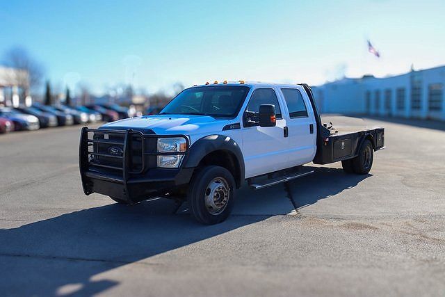 2013 Ford F-550 null image 0