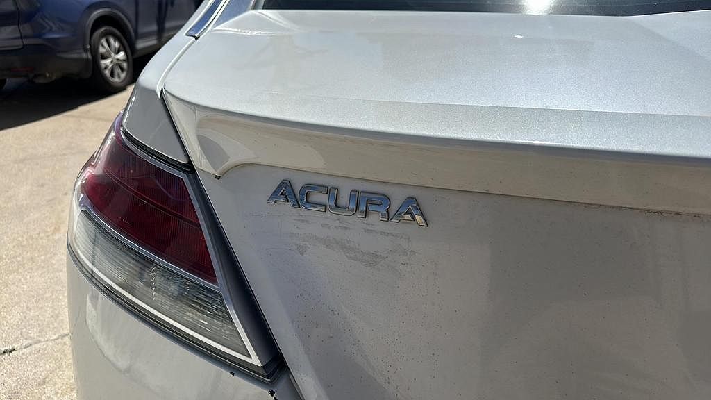 2010 Acura TL Technology image 4