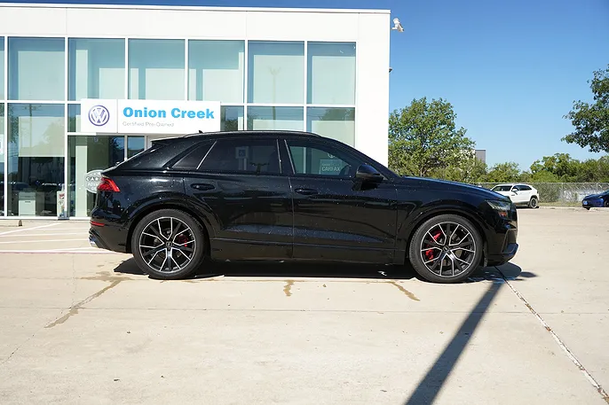 2023 Audi SQ8