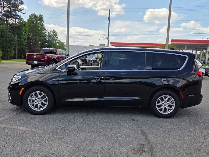 2024 Chrysler Pacifica