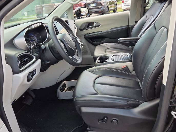 2024 Chrysler Pacifica