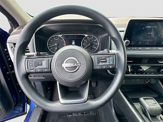 2023 Nissan Rogue SV photo 11
