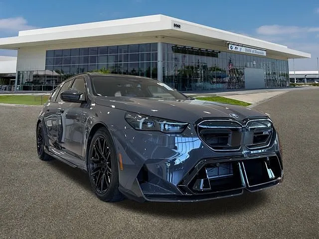 2025 BMW M5