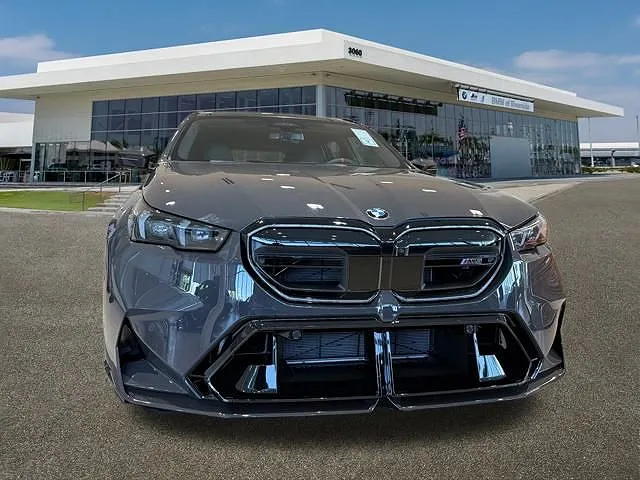 2025 BMW M5