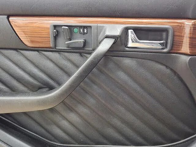 1990 Mercedes-Benz 420