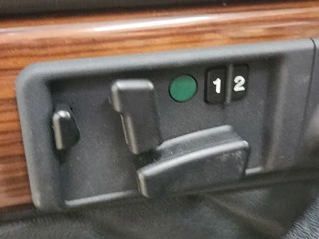 1990 Mercedes-Benz 420