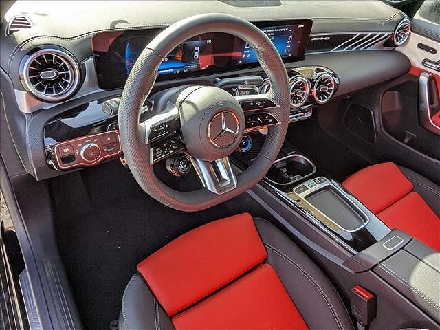2025 Mercedes-Benz CLA