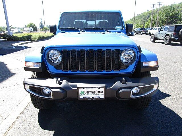 2024 Jeep Gladiator
