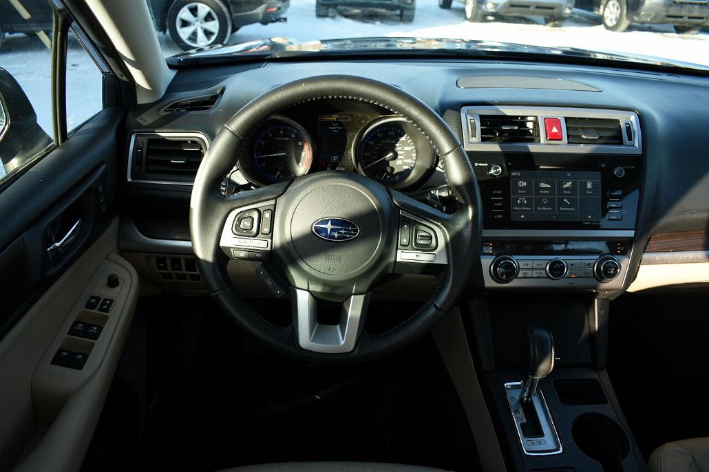 2015 Subaru Legacy 2.5i Limited image 5