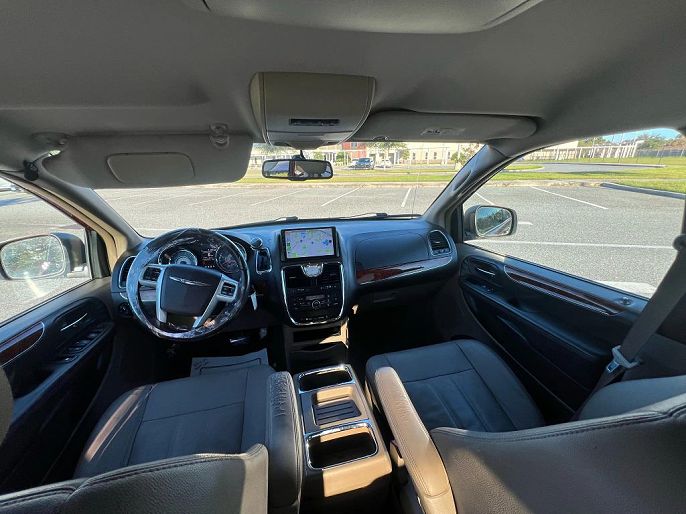 2015 Chrysler Town & Country