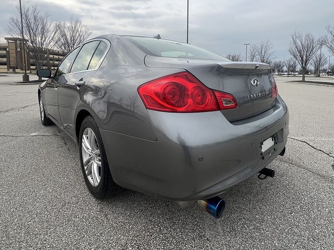 2012 Infiniti G37