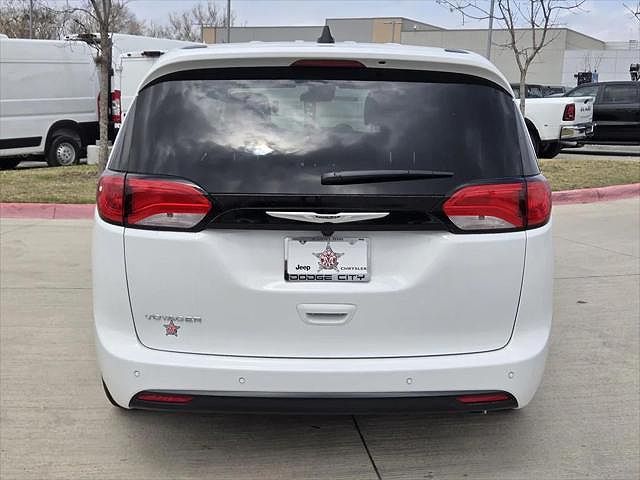 2026 Chrysler Voyager