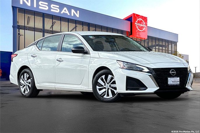2025 Nissan Altima