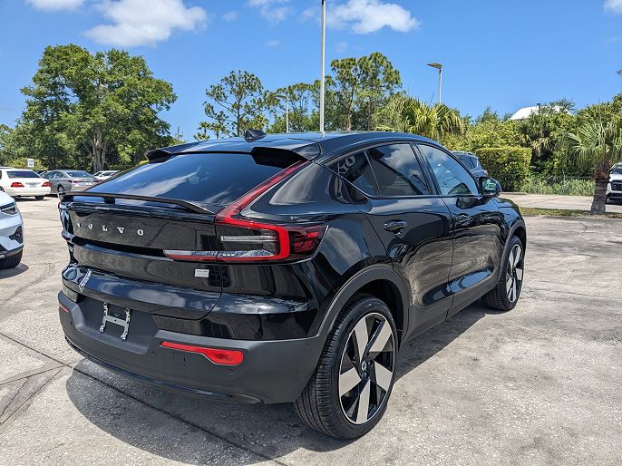 2024 Volvo C40