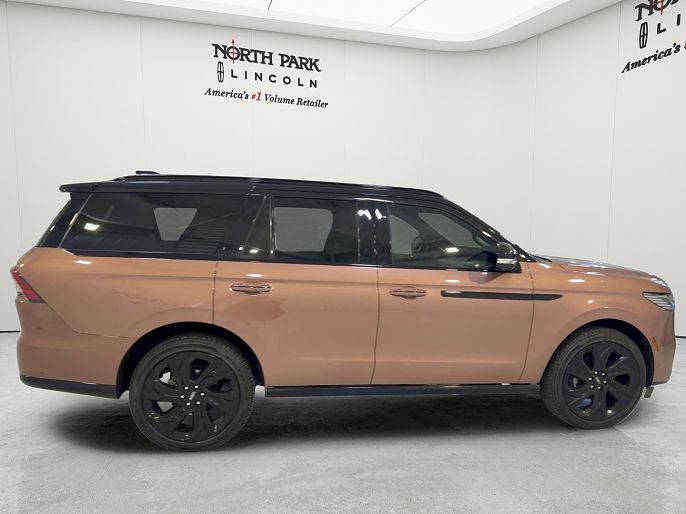 2025 Lincoln Navigator