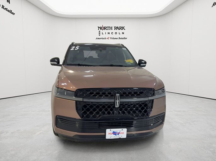 2025 Lincoln Navigator