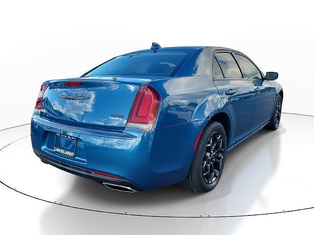 2022 Chrysler 300