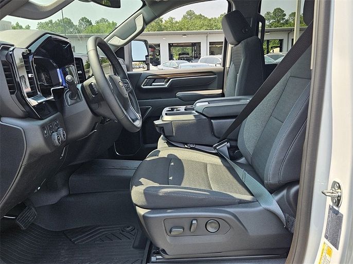 2025 Chevrolet Silverado 3500HD