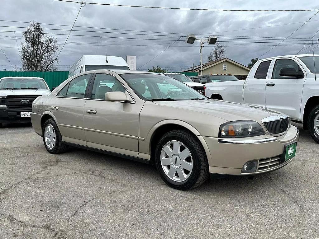 2005 Lincoln LS null image 2