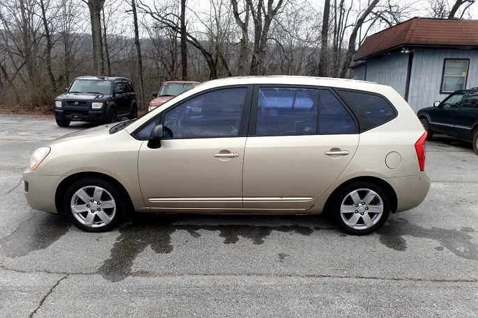 2007 Kia Rondo