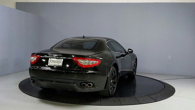2011 Maserati GranTurismo null image 5