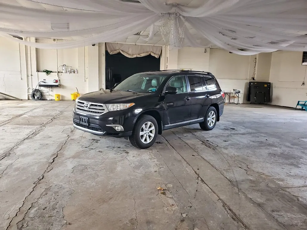 2012 Toyota Highlander SE image 1