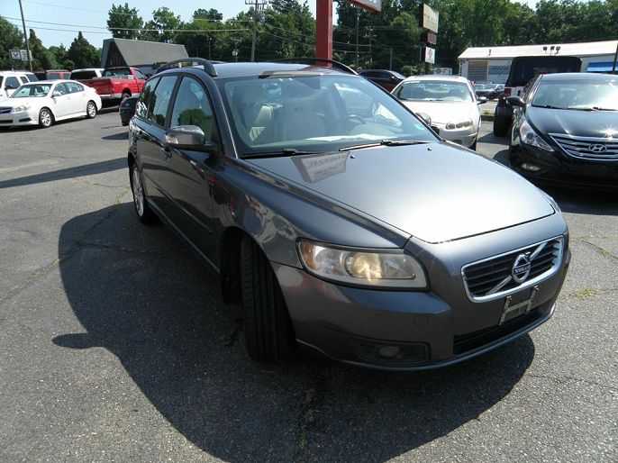 2011 Volvo V50