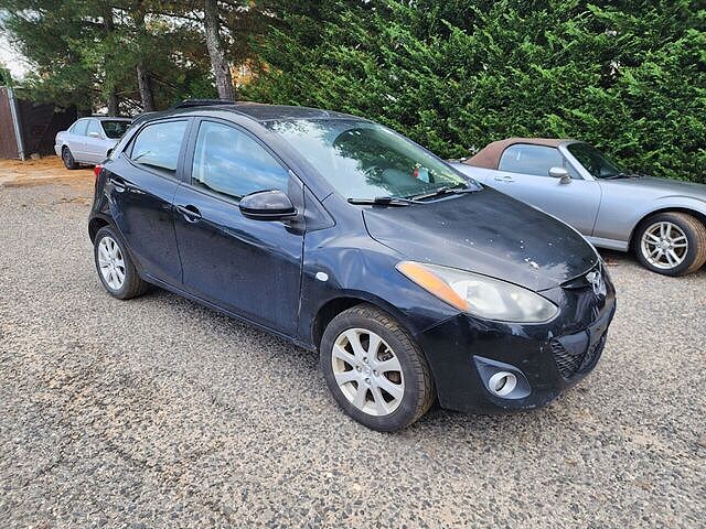 2011 Mazda Mazda2 Touring image 0