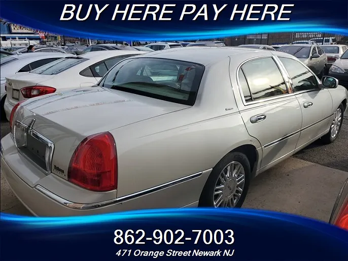 2006 Lincoln Town Car
