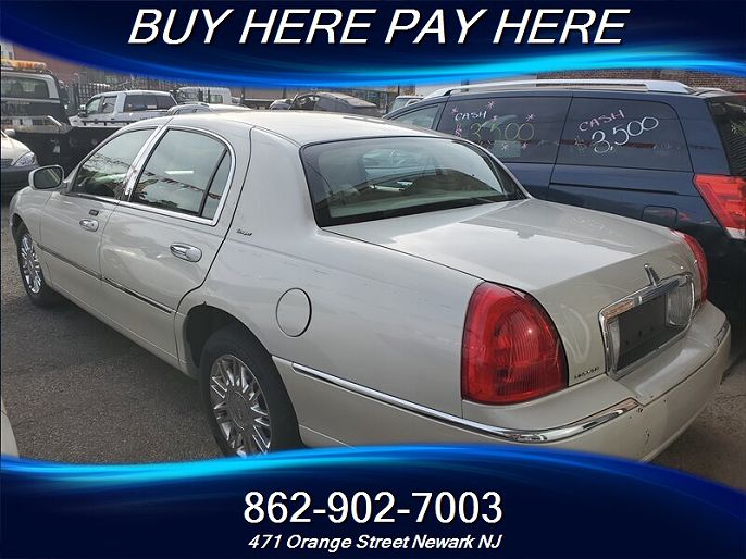 2006 Lincoln Town Car