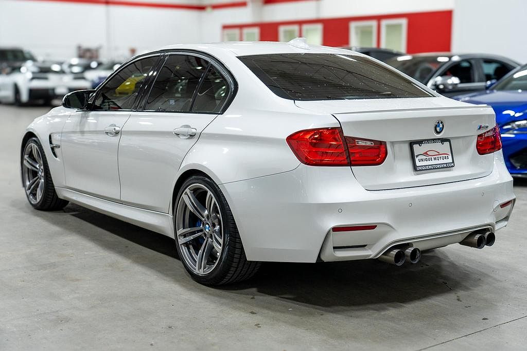 2015 BMW M3 null image 2