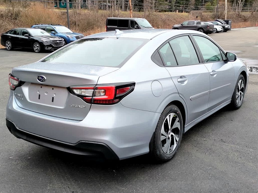 2024 Subaru Legacy Premium image 2