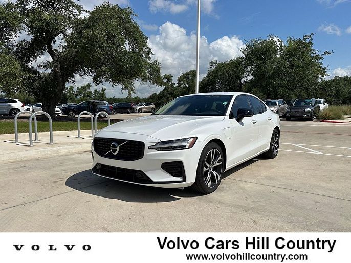 2022 Volvo S60