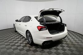 2022 Maserati Ghibli