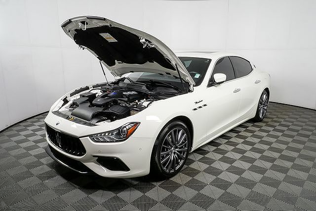 2022 Maserati Ghibli