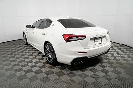 2022 Maserati Ghibli