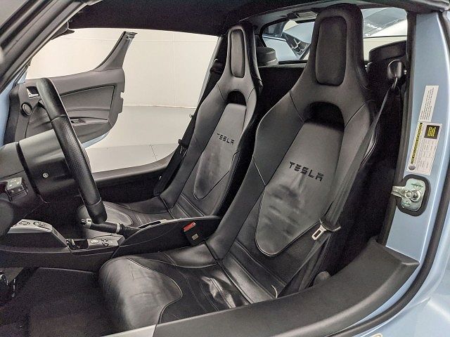 2010 Tesla Roadster null image 2