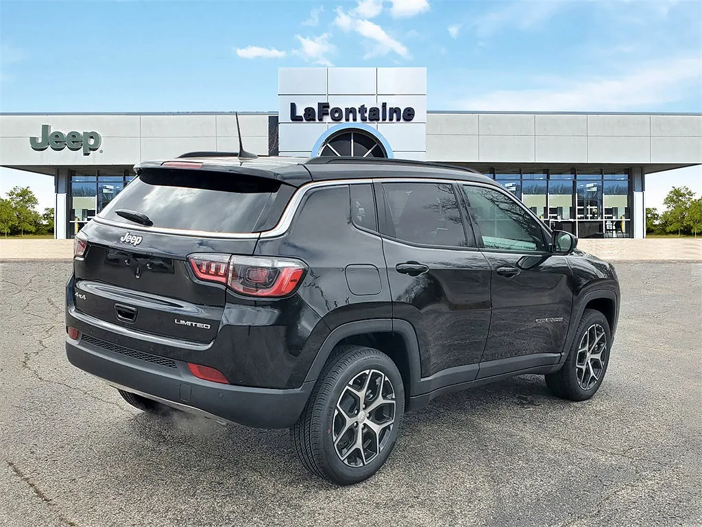 2024 Jeep Compass Limited Edition image 5