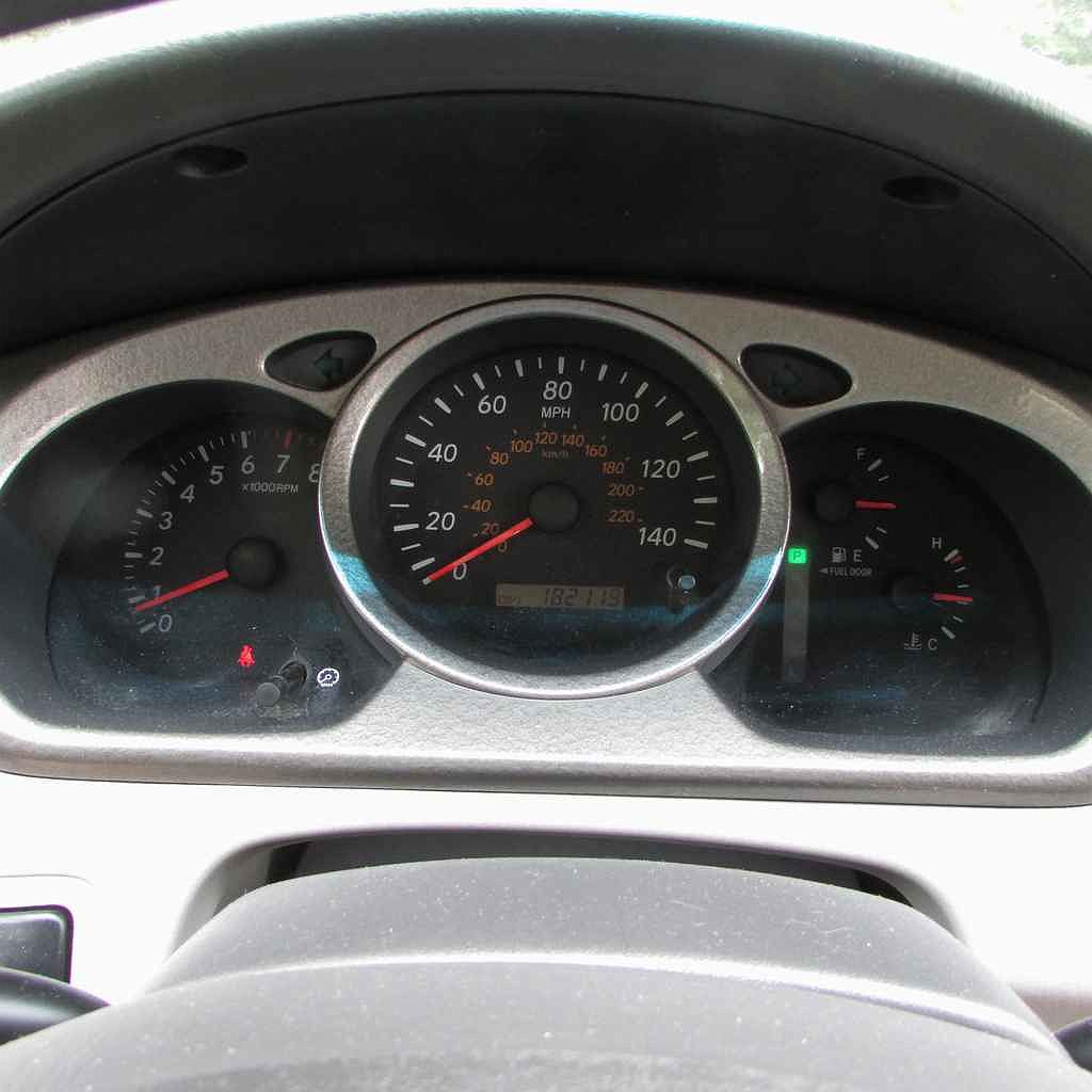 2002 Toyota Highlander null image 11