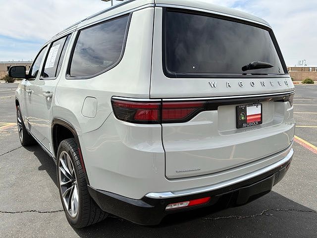 2022 Jeep Wagoneer